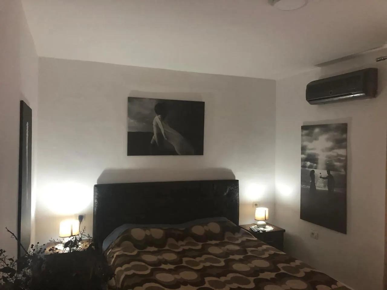 Cozzy Cottage, In Center Of Tirana Apartment